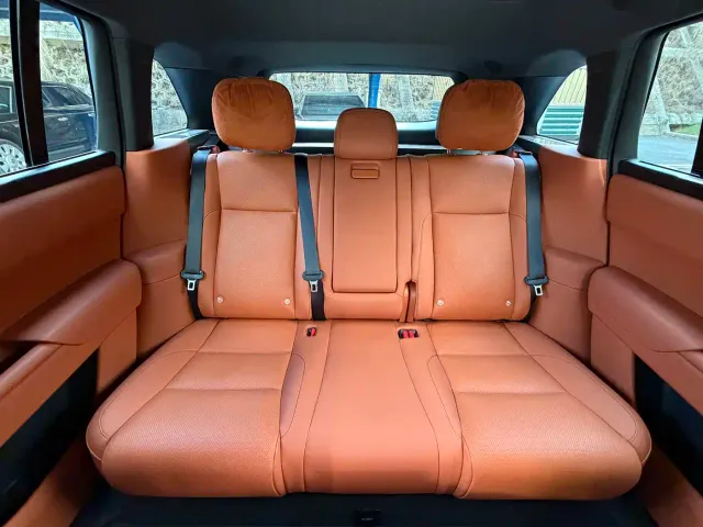 Li Auto L7 — Фото автомобиля 14