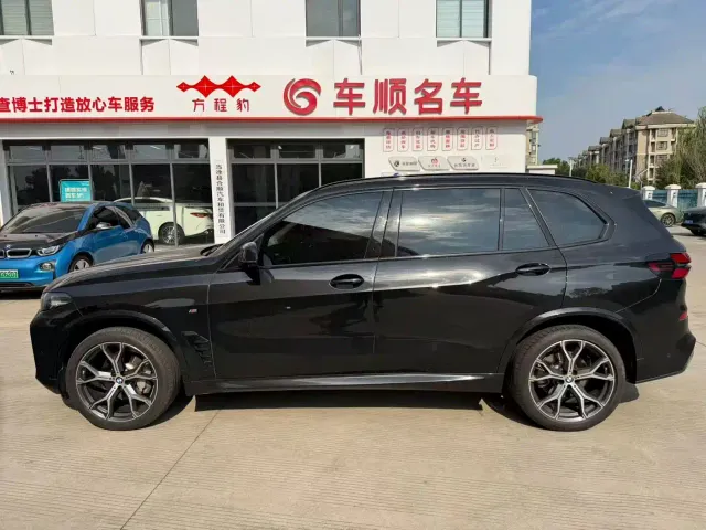 BMW X5 — Фото автомобиля 2