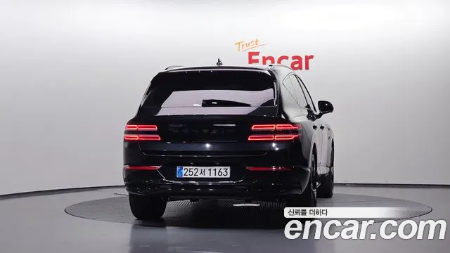 Genesis GV80 — Фото автомобиля 4
