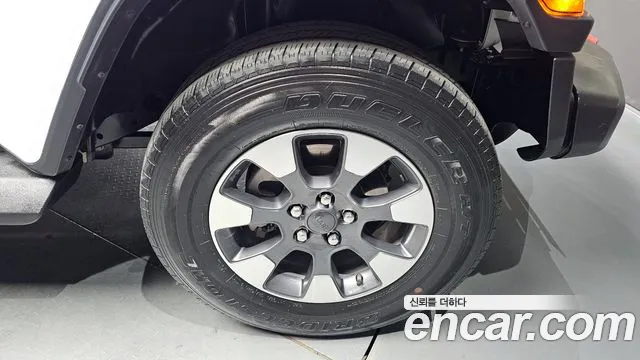 Jeep Wrangler Wrangler (JL) 2.0 Overland 4 двери — Фото автомобиля 5