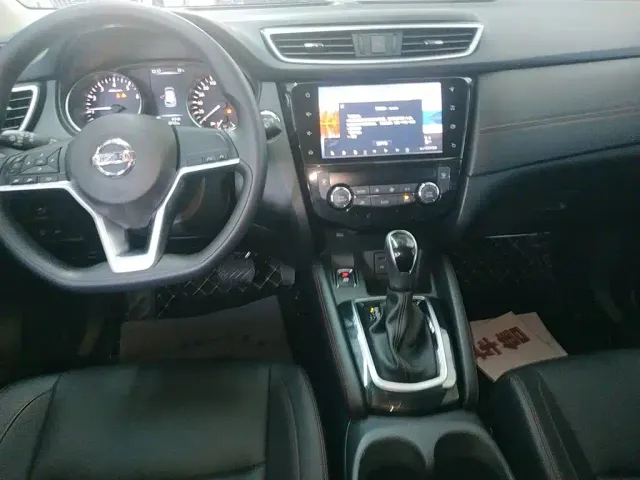 Nissan Qashqai — Фото автомобиля 12