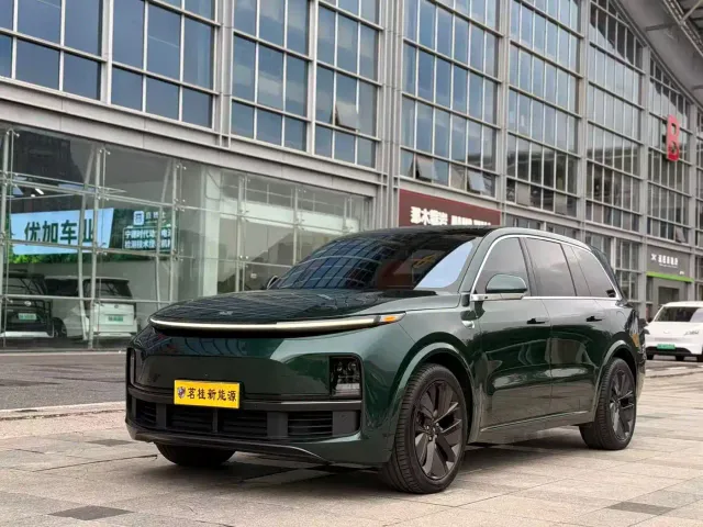 Фотография автомобиля — Li Auto L9