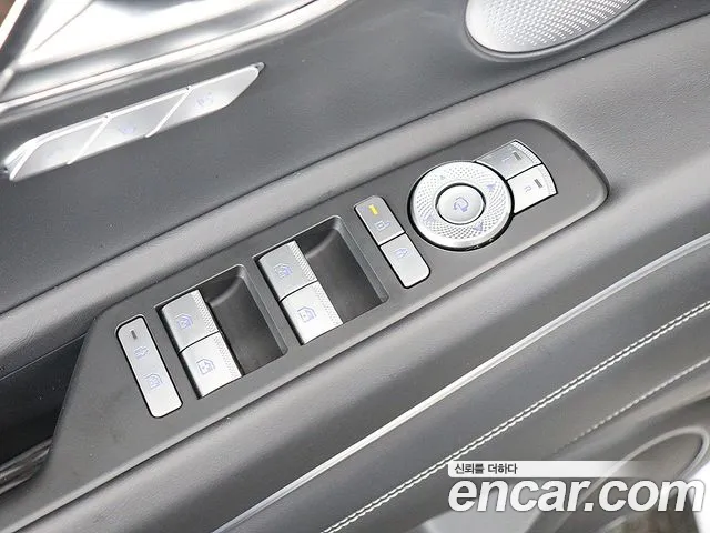 Genesis GV80 — Фото автомобиля 12