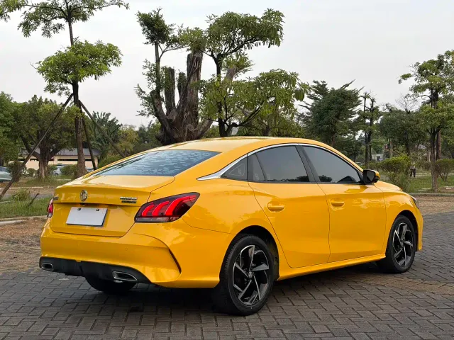 MG 5 — Фото автомобиля 8