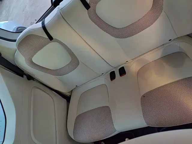 Wuling Hongguang Mini EV — Фото автомобиля 16