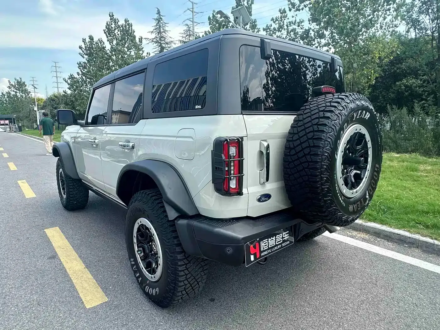 Ford Ford Bronco 2024 2.3T Badlands — Фото автомобиля 9