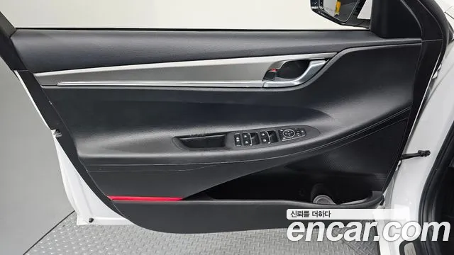 Hyundai Grandeur New — Фото автомобиля 13
