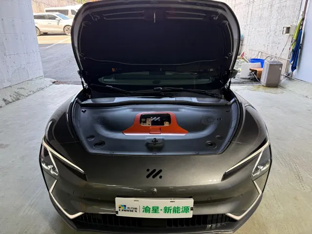 IM Motors L7 — Фото автомобиля 30