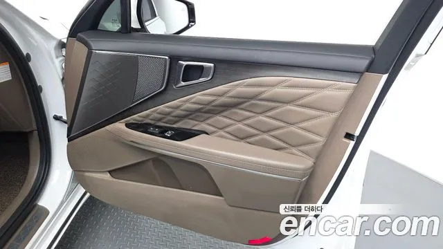 Kia K8 Hybrid — Фото автомобиля 13