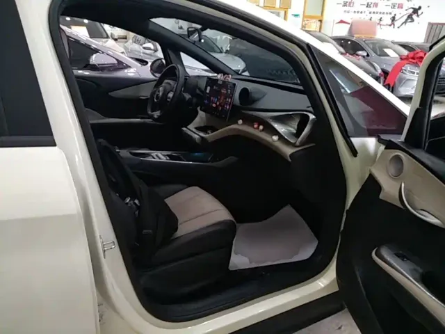BYD Dolphin — Фото автомобиля 24