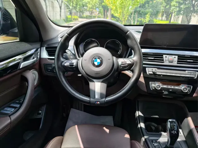 BMW X1 — Фото автомобиля 12
