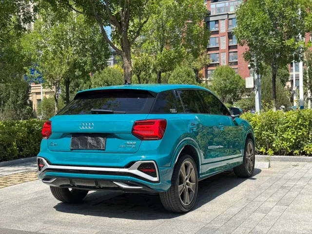 Audi Q2L — Фото автомобиля 8