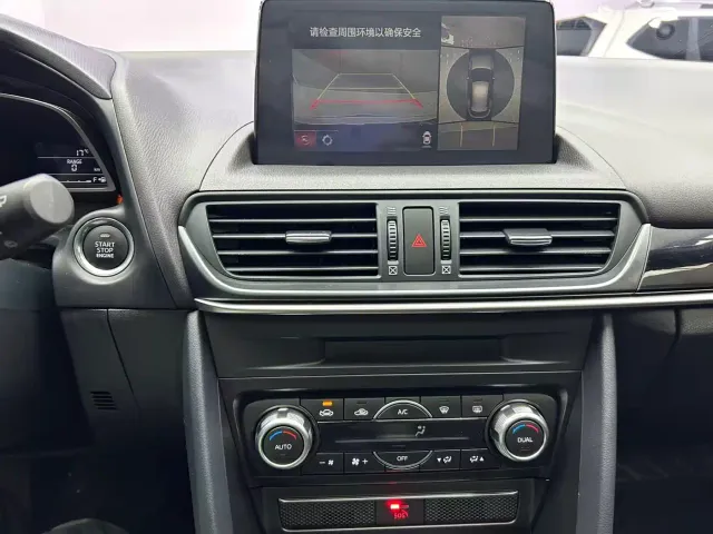 Mazda CX-4 — Фото автомобиля 14
