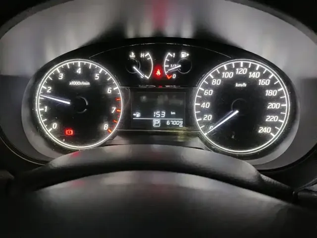 Nissan Tiida 2021 1.6L CVT Cool Edition — Фото автомобиля 4