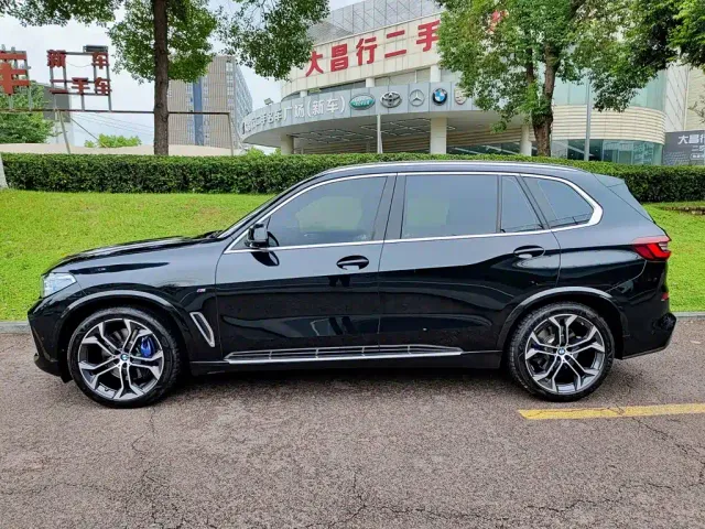 BMW X5 — Фото автомобиля 3