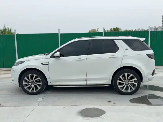 Land Rover Discovery Sport — Фото автомобиля 15