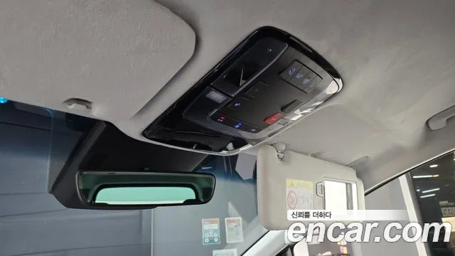 Hyundai Staria Staria 4WD Lounge 9 мест — Фото автомобиля 26