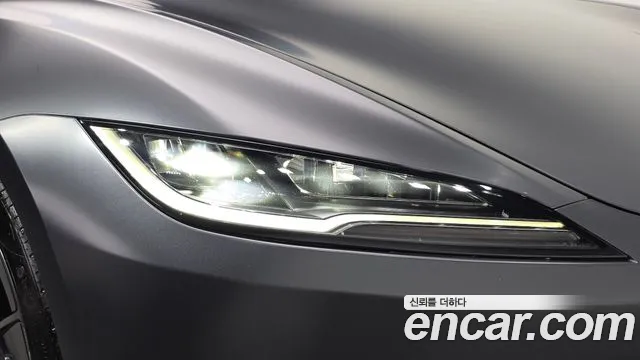 Tesla Model 3 — Фото автомобиля 7