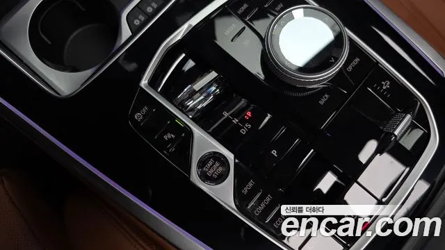 BMW X7 — Фото автомобиля 9