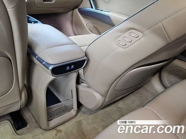 Genesis GV60 — Фото автомобиля 13