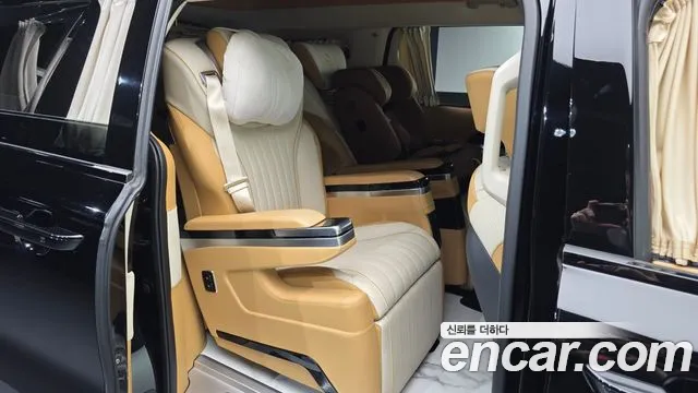 Kia Canival Новый Carnival 4 поколение Бензин 9 мест Hi-Limousine (Спецкузов) — Фото автомобиля 11