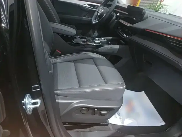 Buick Envision Plus — Фото автомобиля 24