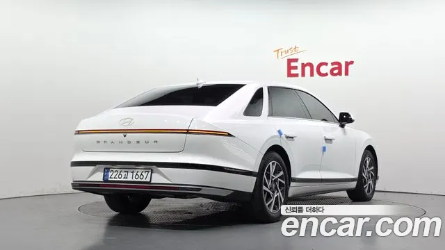 Hyundai Grandeur GN7 — Фото автомобиля 2