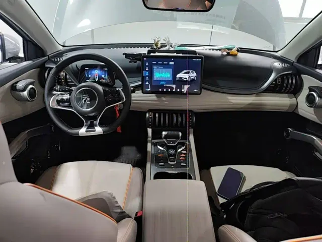 BYD Yuan PLUS — Фото автомобиля 9