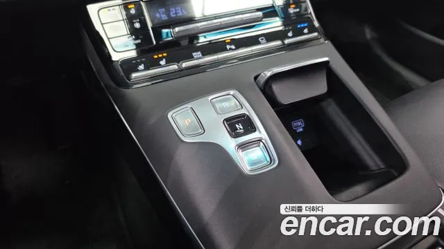 Hyundai Grandeur Grandeur (New) — Фото автомобиля 11
