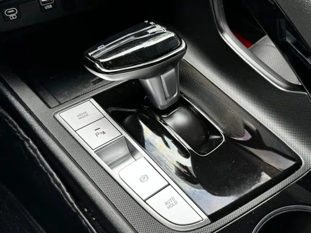 Hyundai Elantra — Фото автомобиля 16
