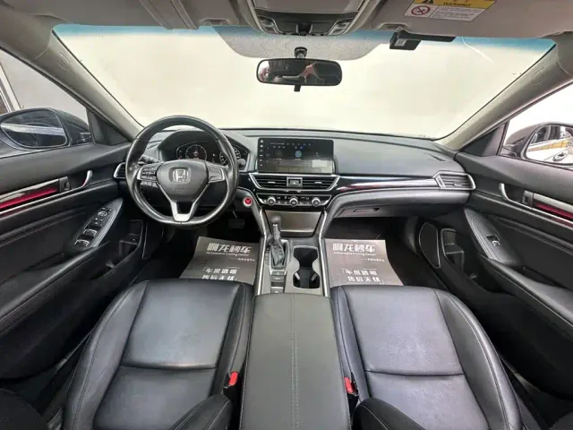 Honda Accord — Фото автомобиля 6