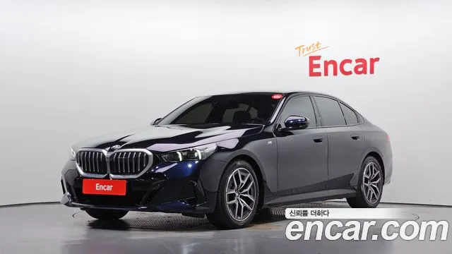 Фотография автомобиля — BMW 5 Series