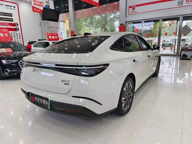 BYD Seal 07 EV — Фото автомобиля 6