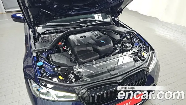 BMW 3-Series 3 серия (G20) 320i M Sport — Фото автомобиля 5