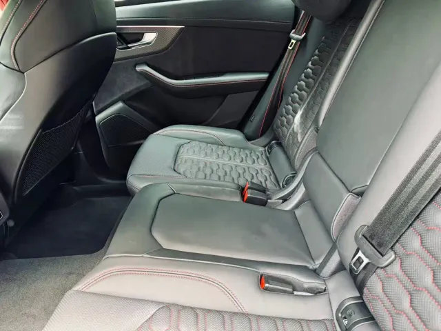 Audi RS Q8 — Фото автомобиля 12