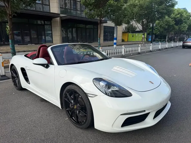Porsche 718 — Фото автомобиля 3