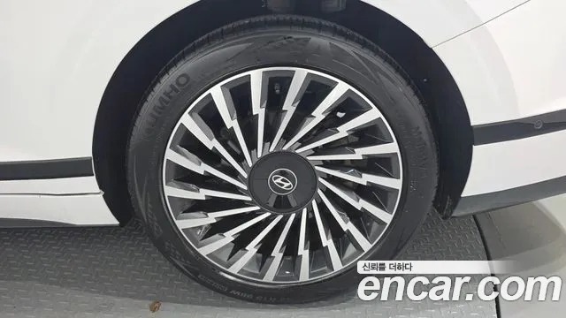 Hyundai Grandeur GN7 — Фото автомобиля 6