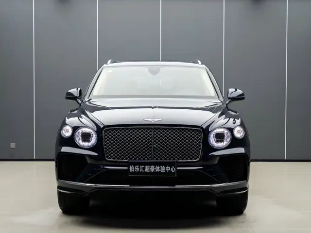 Bentley Bentayga — Фото автомобиля 4