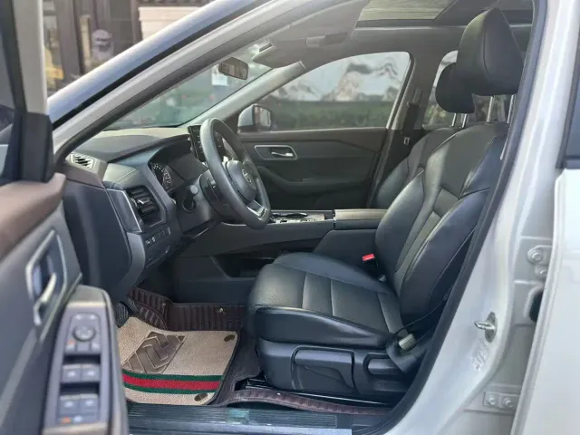 Nissan X-Trail — Фото автомобиля 4