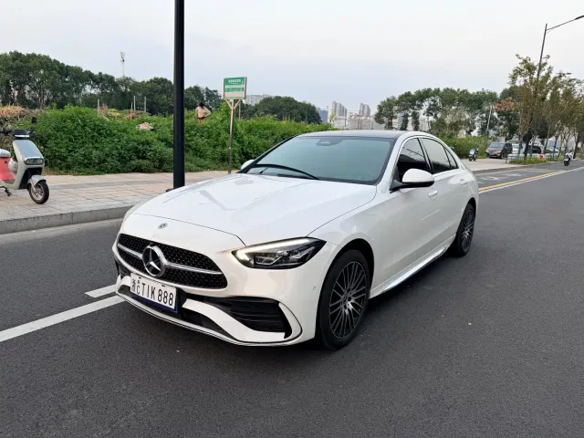 Mercedes-Benz C-Class — Фото автомобиля 2