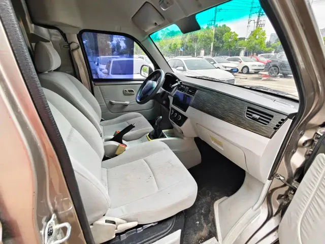 Jinbei New Hiace X30L — Фото автомобиля 8