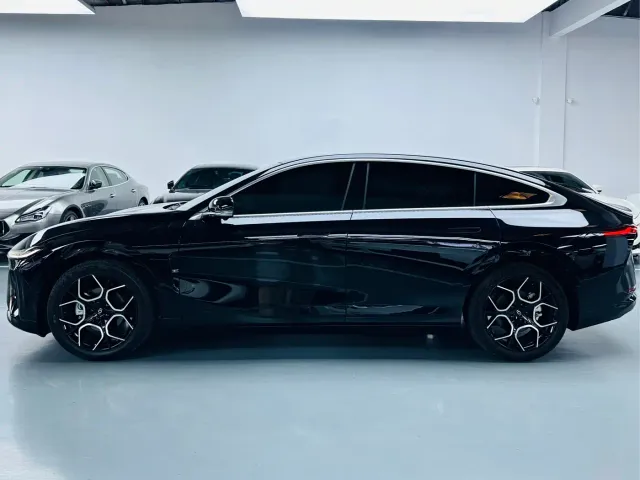 Changan Qiyuan A07 — Фото автомобиля 12