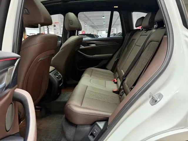 BMW X3 — Фото автомобиля 11