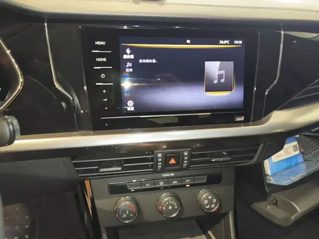 Volkswagen Passat — Фото автомобиля 17