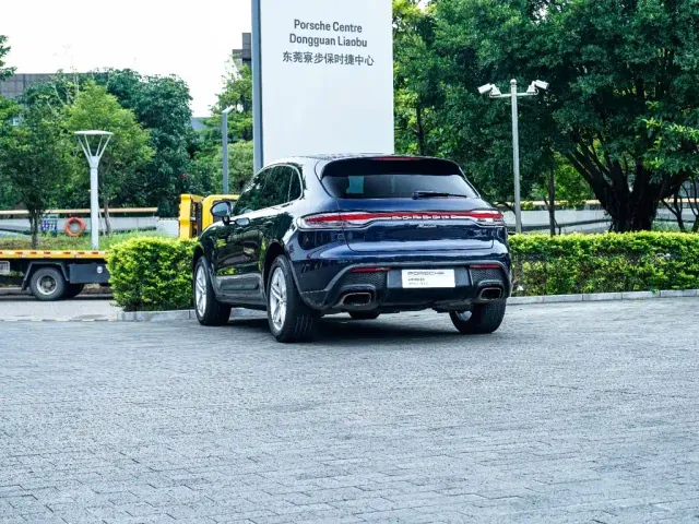 Porsche Macan — Фото автомобиля 12