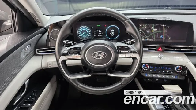 Hyundai Avante CN7 — Фото автомобиля 12