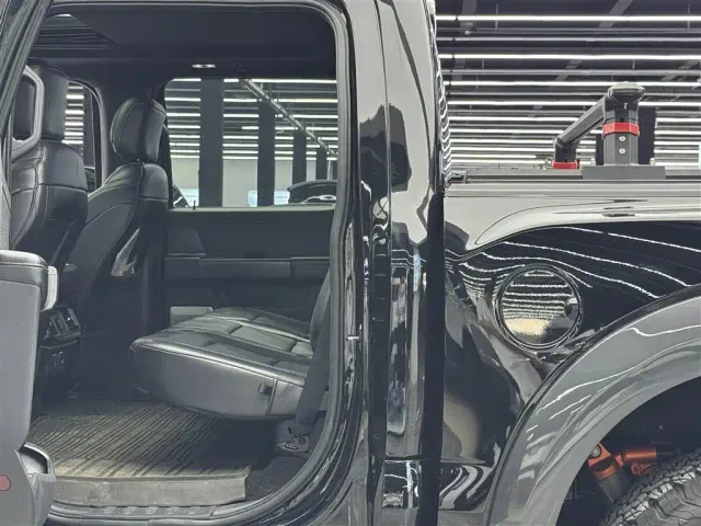 Ford F-150 Raptor — Фото автомобиля 9