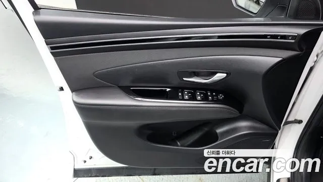 Hyundai Tucson Tucson (NX4) Дизель 2.0 4WD — Фото автомобиля 19