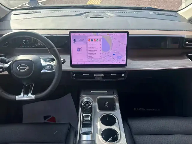 GAC Trumpchi E8 — Фото автомобиля 11