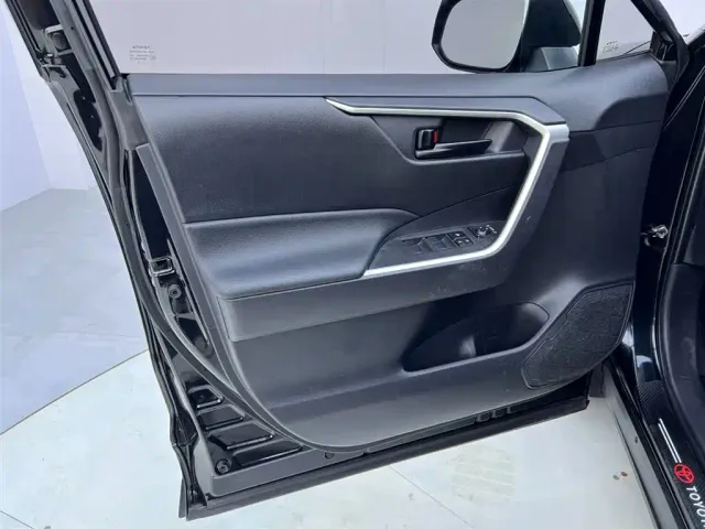 Toyota Wildlander — Фото автомобиля 16